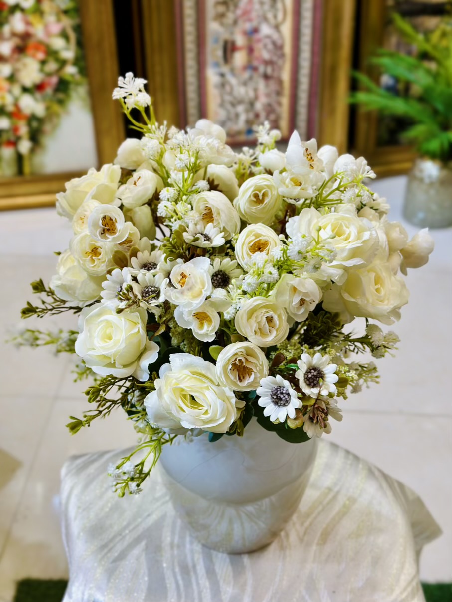 گل وگلدان های خاص ، گلهای خارجی ووارداتی قابل شستشو مناسب روی میز وجلومبلی هدیه ماندگار برای منزل ومحل کار